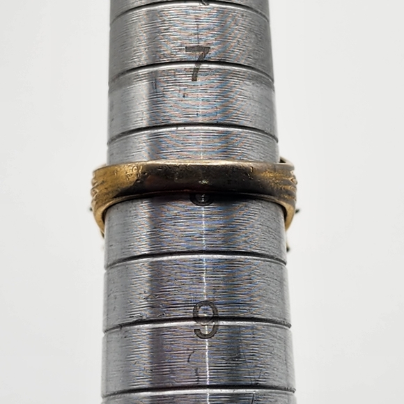 Vintage Aurora 18KT HGE Green & White Opalescent Crystal Cocktail Ring (8) - Picture 9 of 9